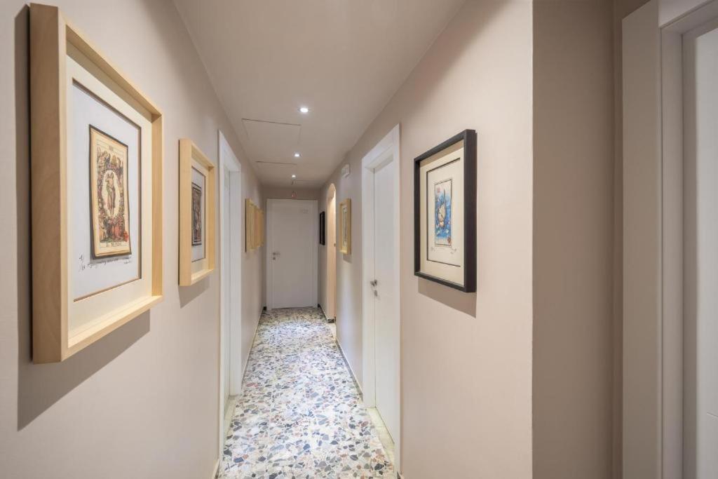 Boutique Rooms Carbonazzi 17 Cagliari Exterior foto