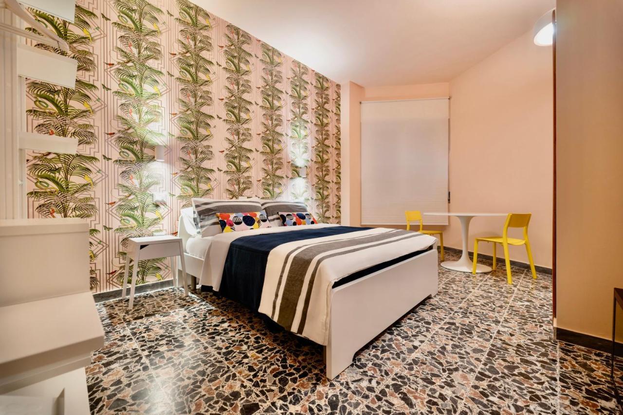 Boutique Rooms Carbonazzi 17 Cagliari Exterior foto